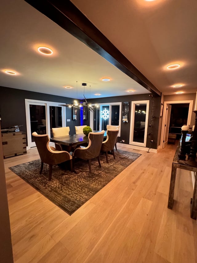 Robinwood dining area connected to the adjoining kitchen